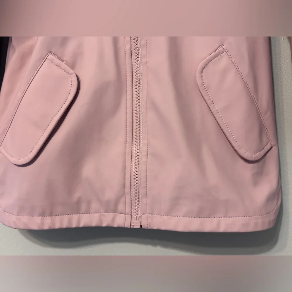 Old Navy Water Resistant Jacket - Picture 5 of 9